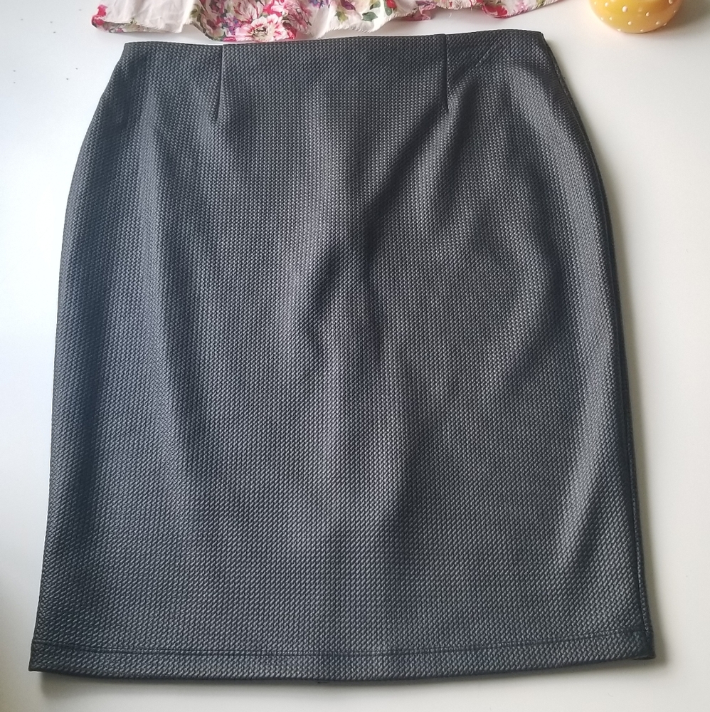 Black zipper Slit skirt